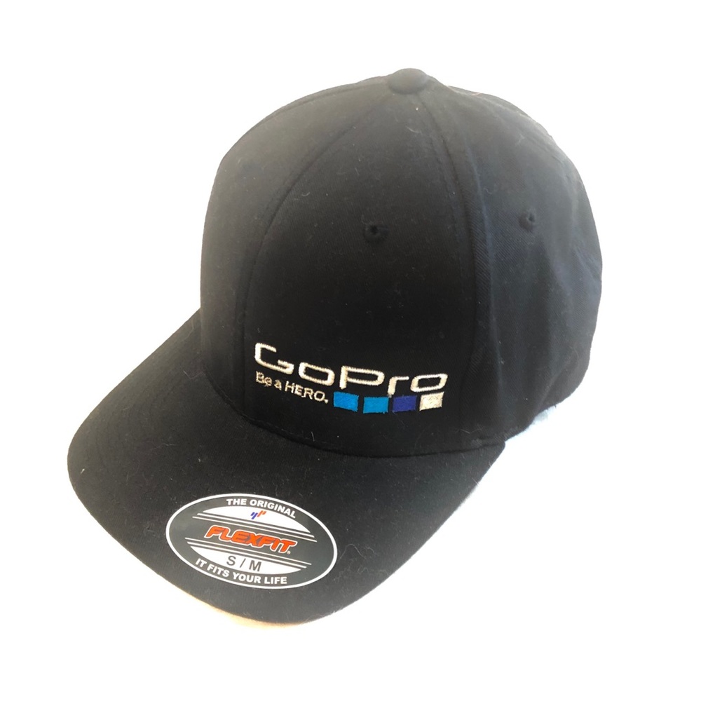 Mens Black GoPro flexfit Hat size S/M